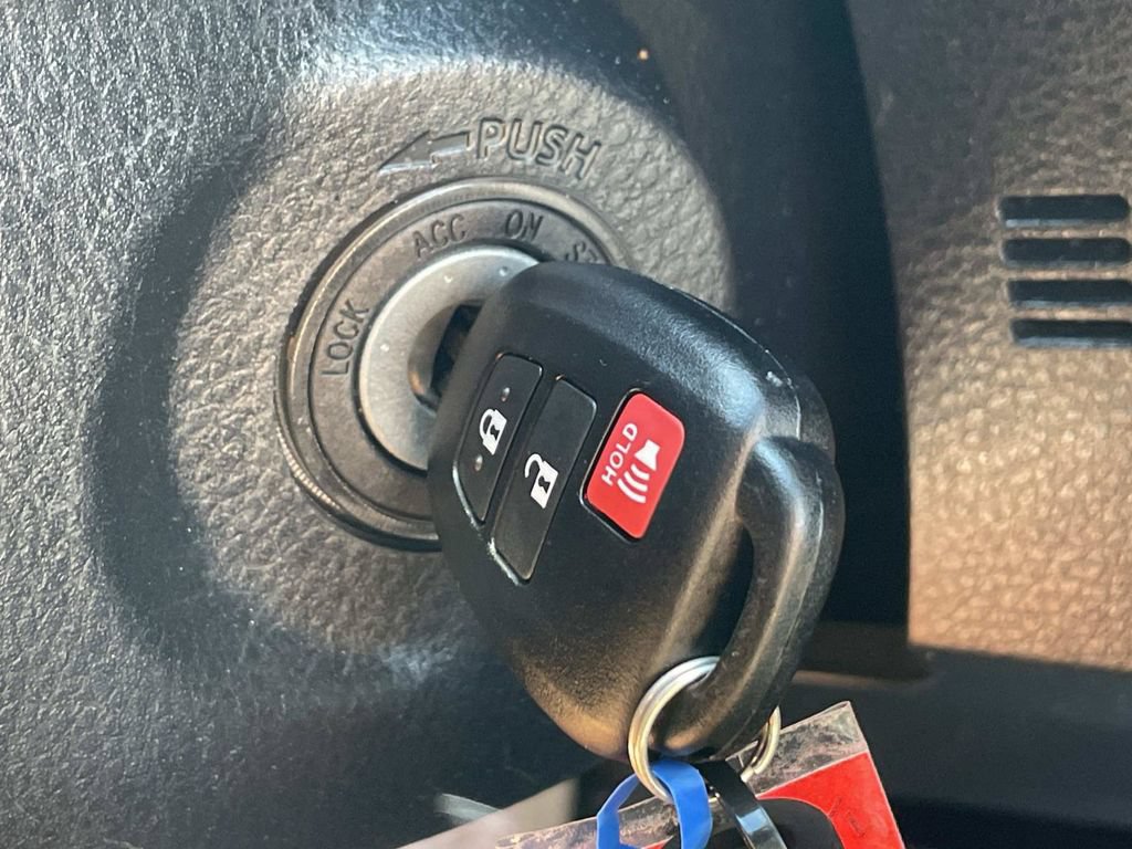 Used 2022 Toyota Tacoma SR AWD/4WD image 33