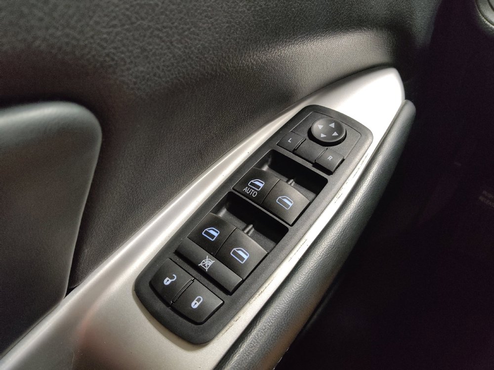 Used 2018 Dodge Journey SE w/ Connectivity Group FWD image 27