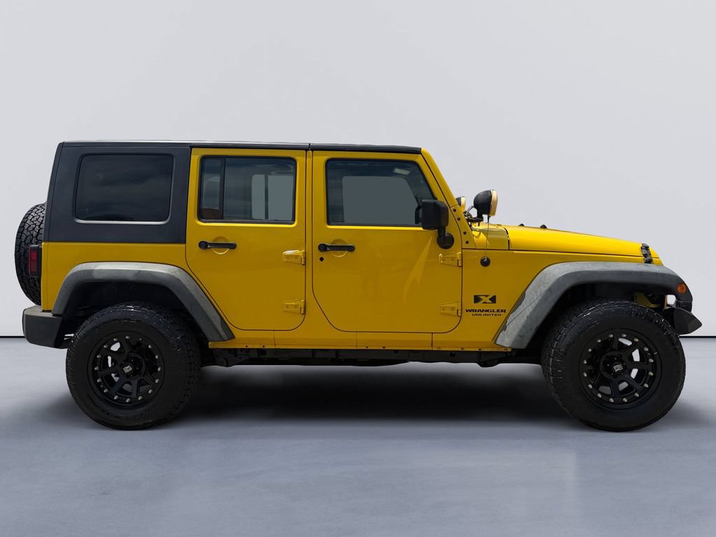 Used 2008 Jeep Wrangler Unlimited X AWD/4WD image 2