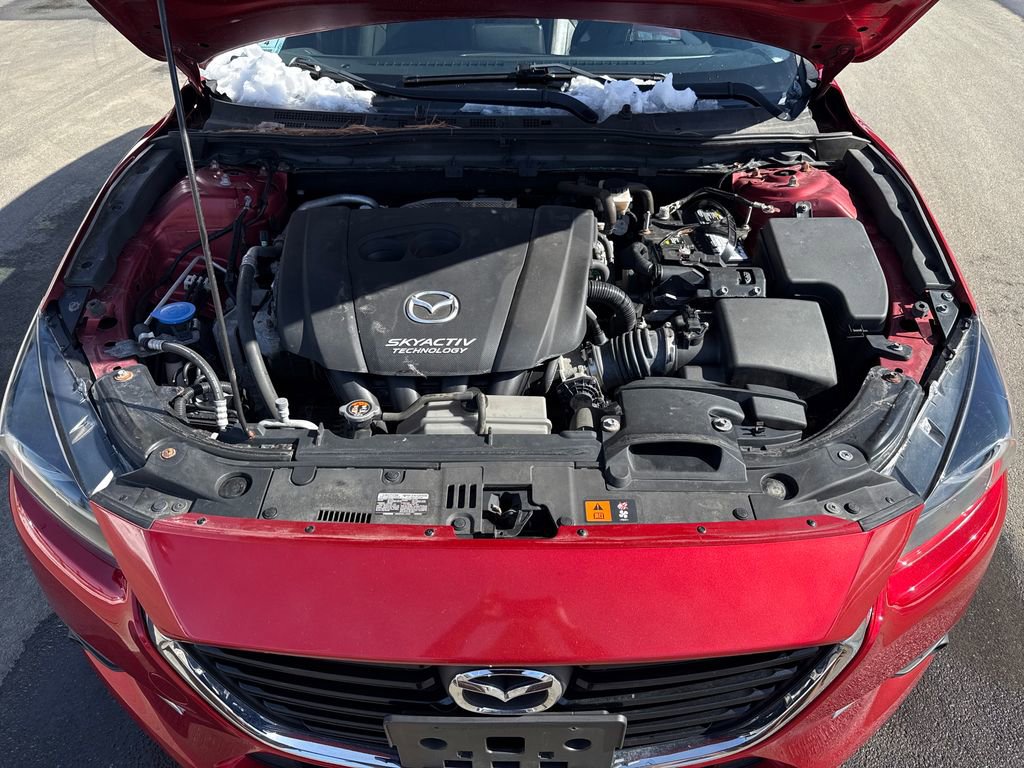 Used 2018 MAZDA MAZDA3 Grand Touring image 25