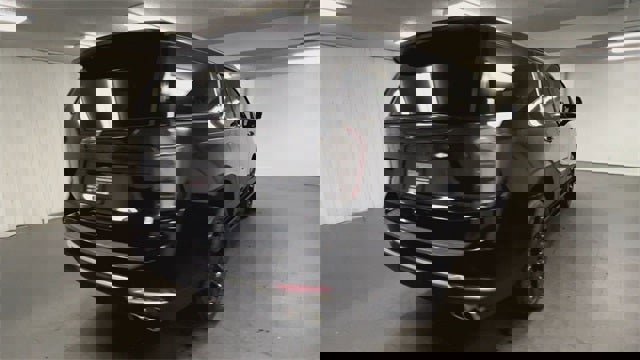 Certified 2025 Chevrolet Suburban High Country image 47