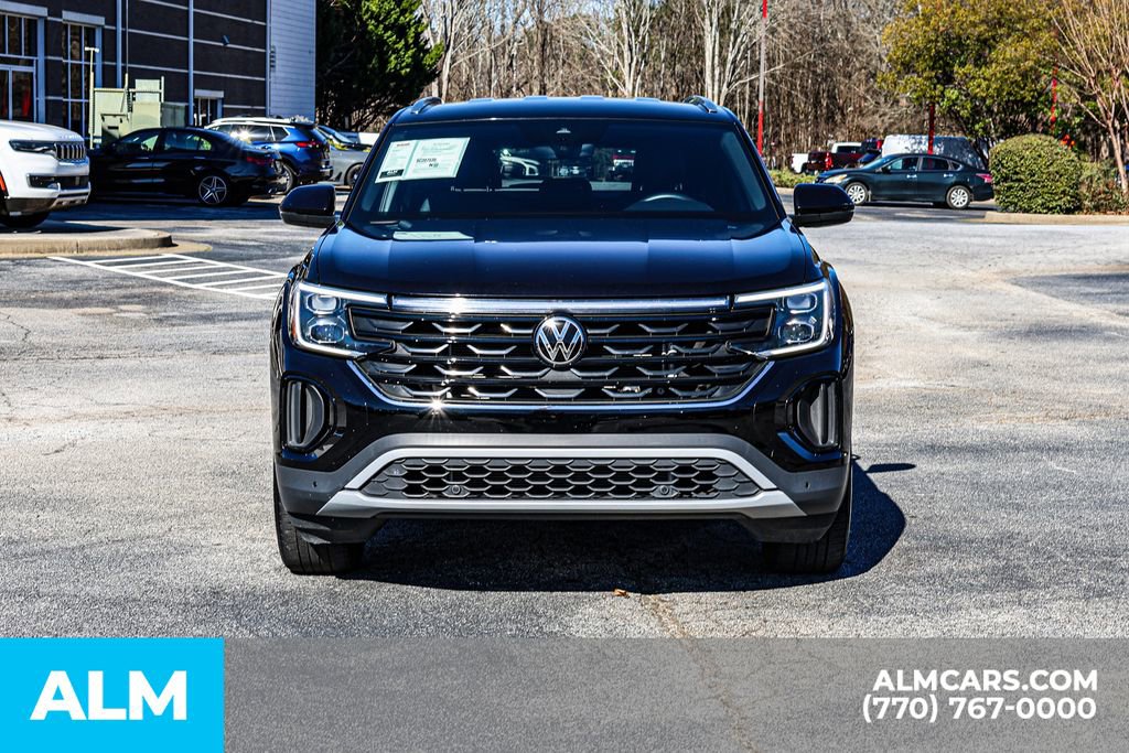 Used 2025 Volkswagen Atlas Cross Sport SE image 11