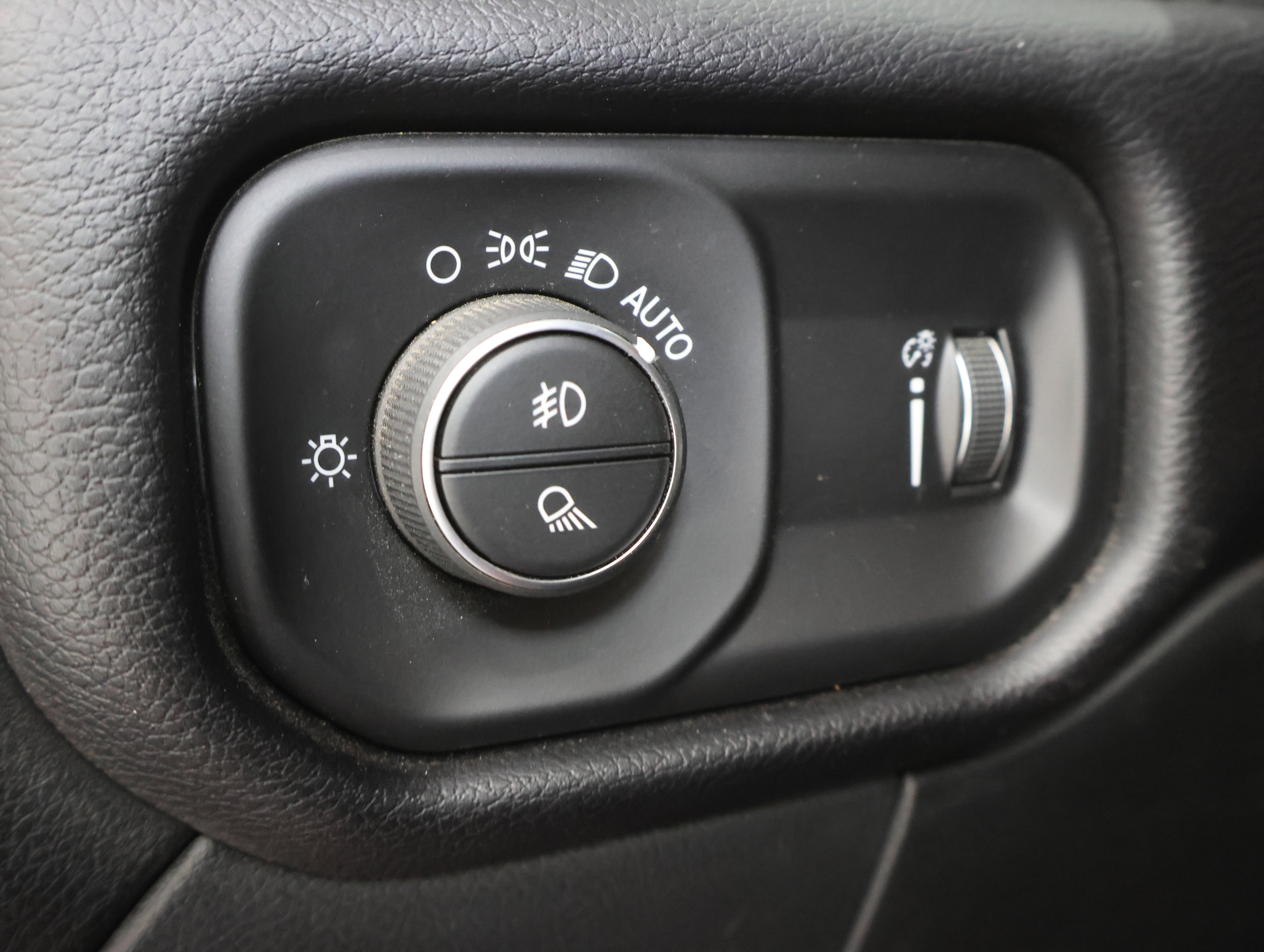 Used 2021 RAM 2500 Big Horn w/ Night Edition image 41