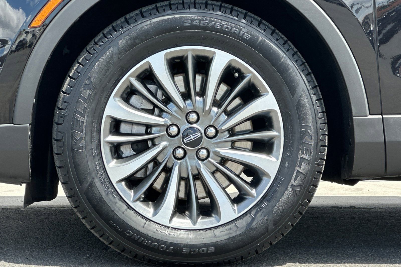 Certified 2022 Lincoln Nautilus FWD w/ Premium Package image 26