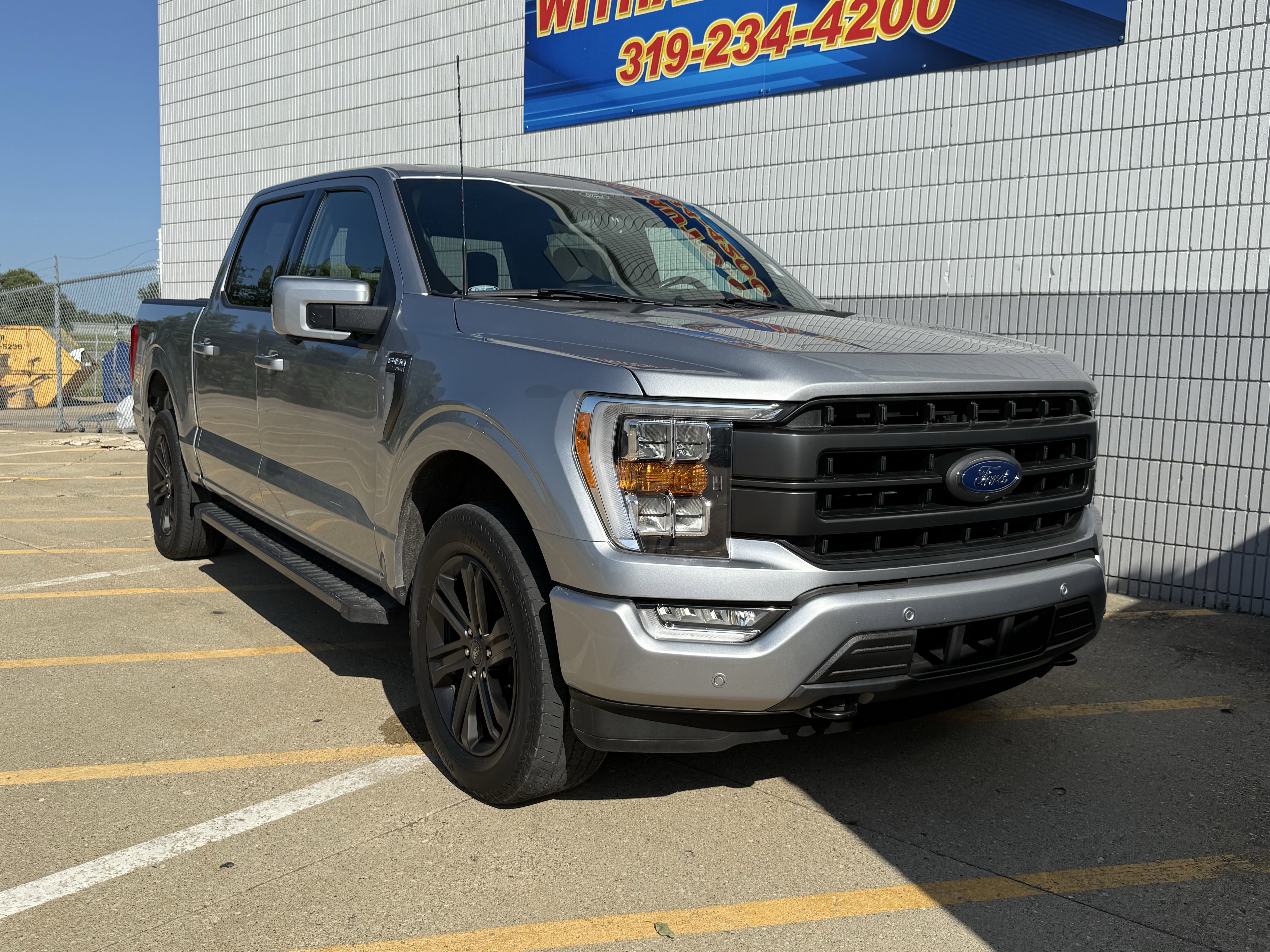 Used 2021 Ford F150 Lariat image 2