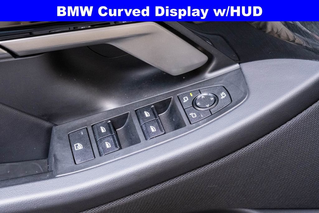 Used 2025 BMW 530i xDrive w/ Premium Package image 13