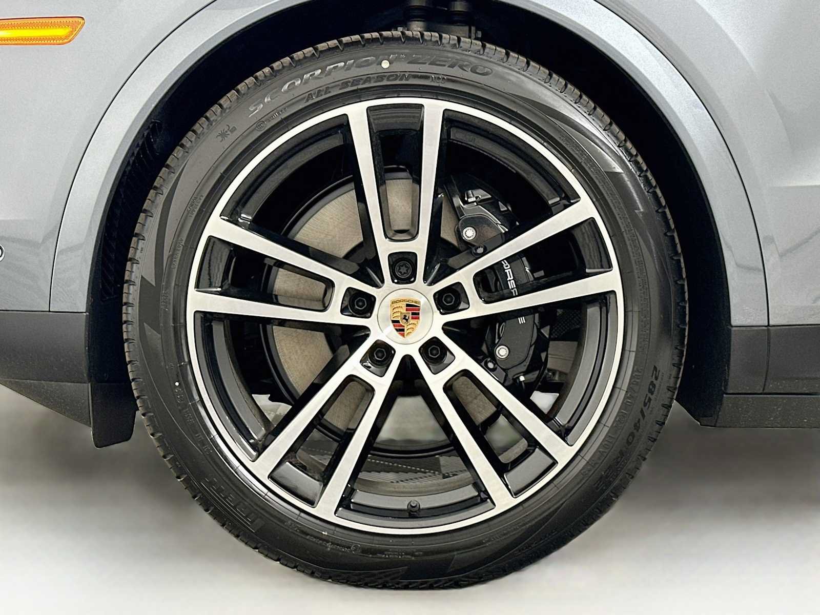 New 2026 Porsche Cayenne AWD/4WD image 31