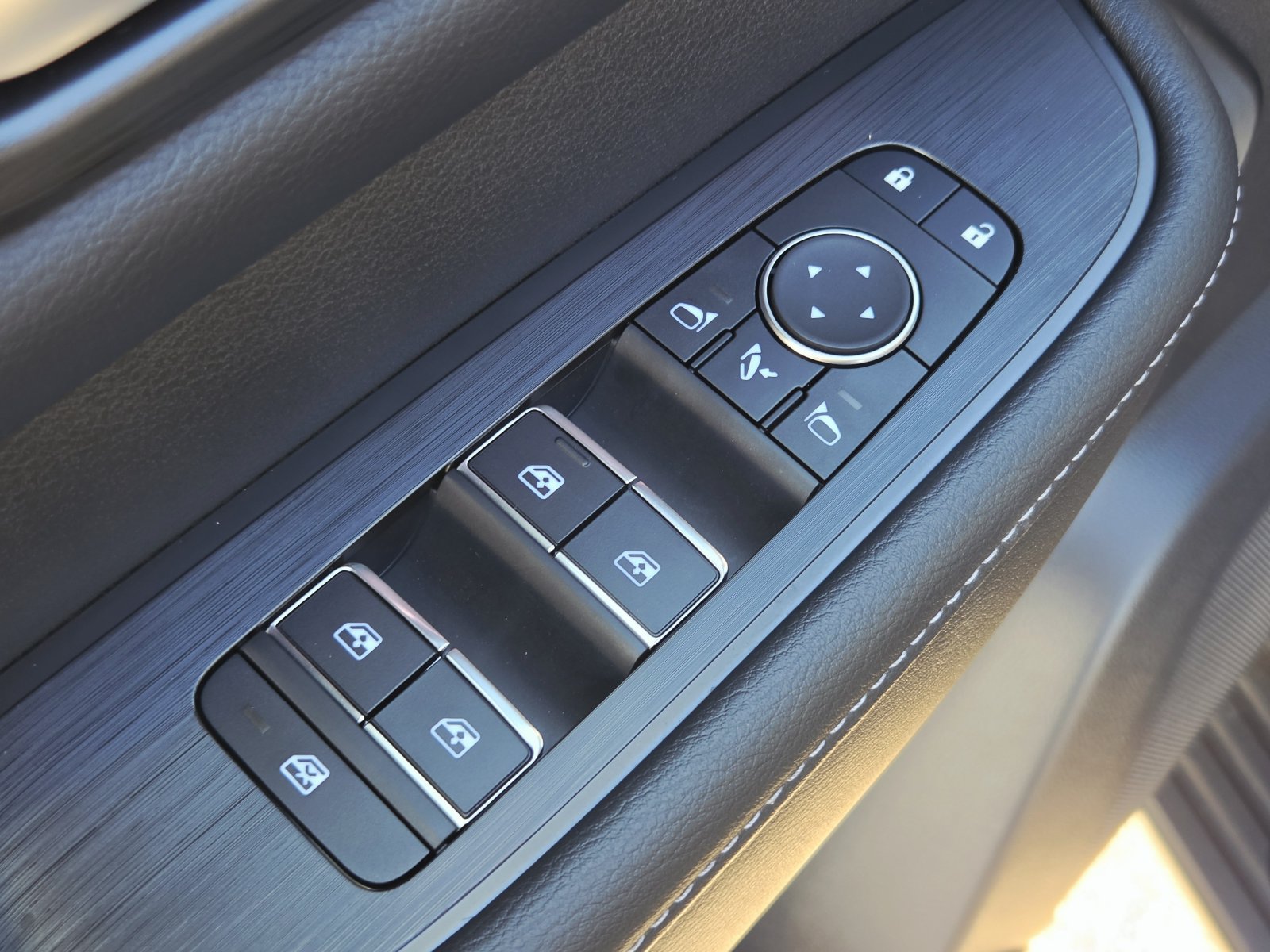 New 2027 Nissan Armada Platinum AWD/4WD image 19