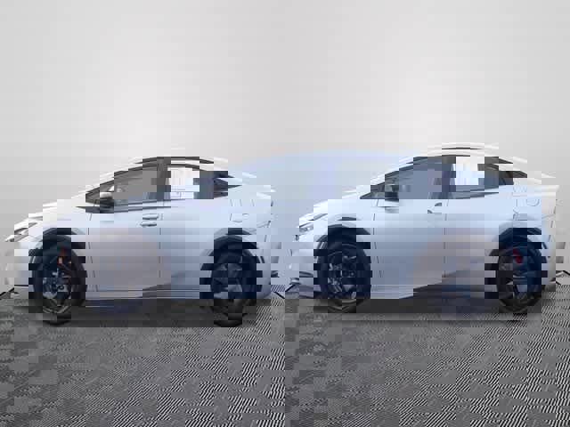 Used 2024 Toyota Prius LE image 2