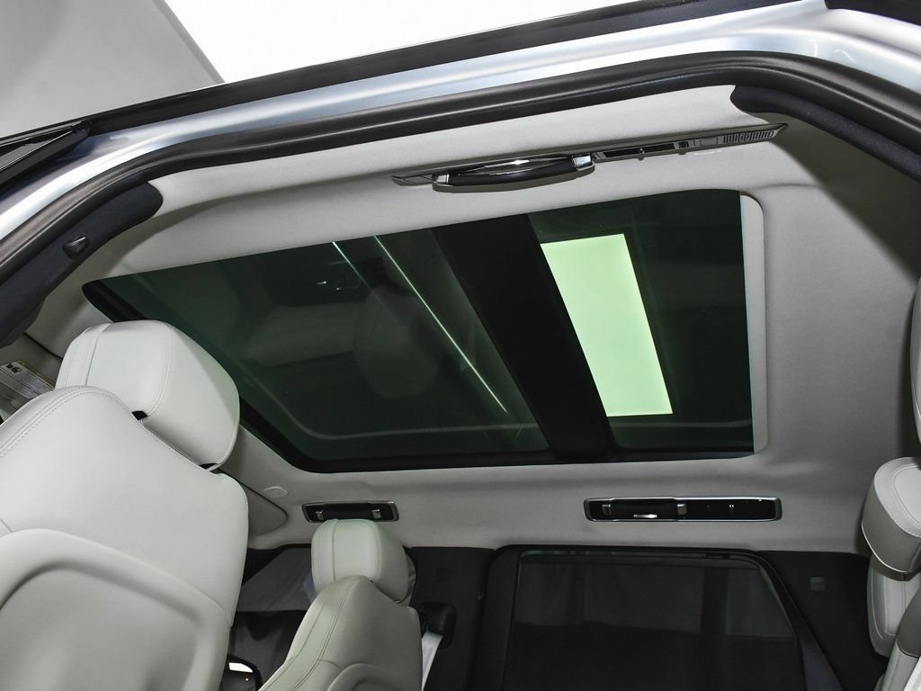 Used 2025 Land Rover Range Rover SE AWD/4WD image 63