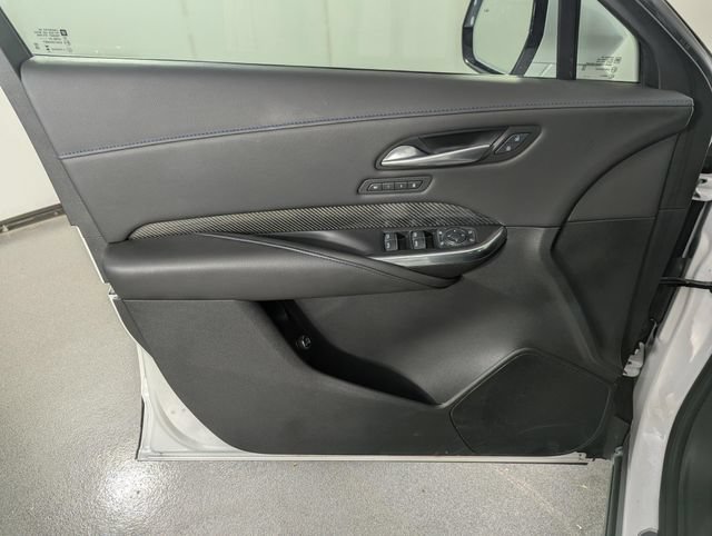 Used 2024 Cadillac XT4 Sport AWD/4WD image 9