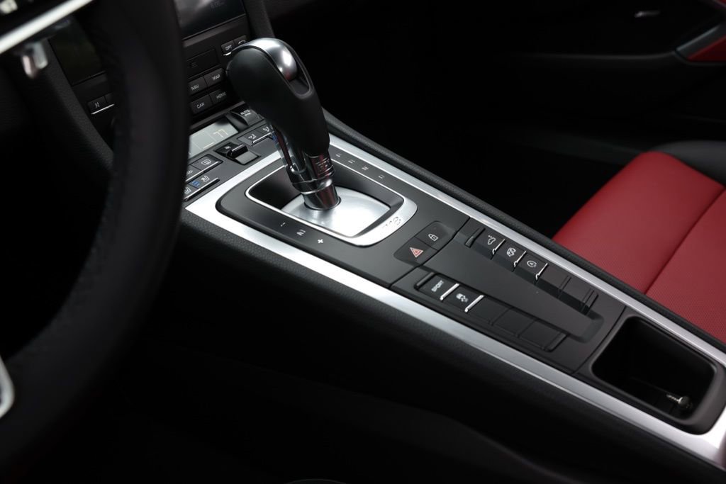 Used 2025 Porsche 718 Cayman image 29