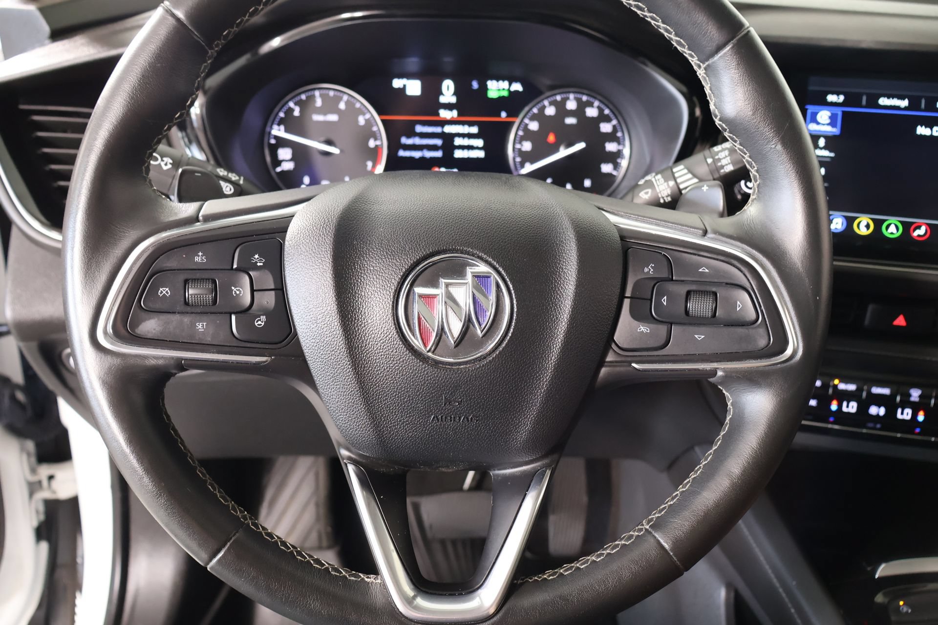 Used 2023 Buick Envision Avenir FWD image 3