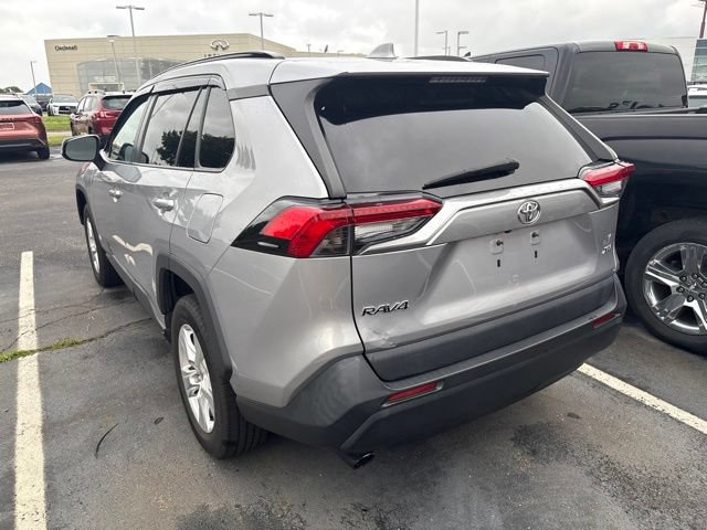 Used 2021 Toyota RAV4 XLE FWD image 4