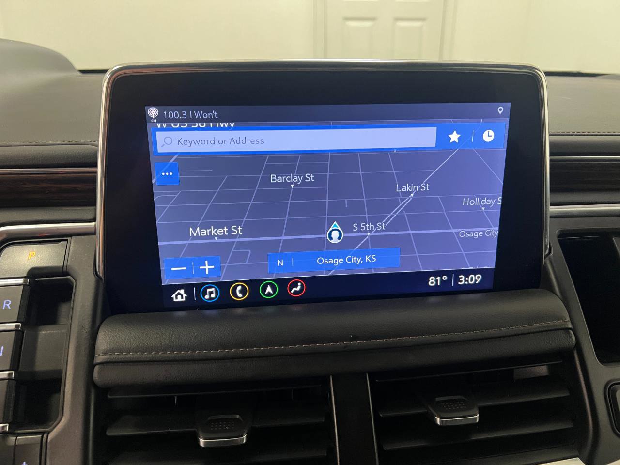 Used 2021 Chevrolet Tahoe High Country w/ Premium Package image 41