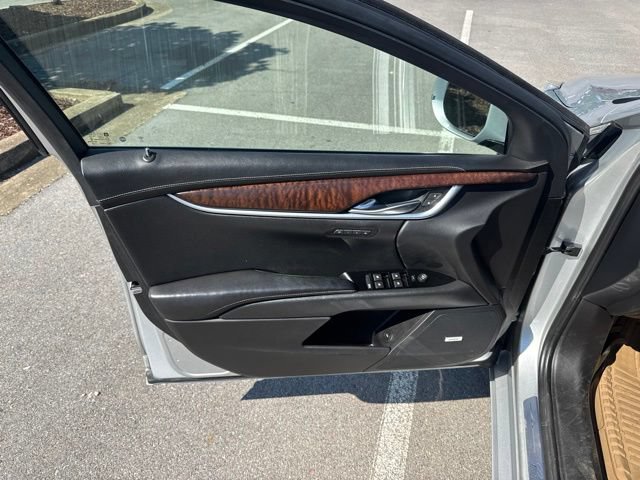 Used 2019 Cadillac XTS Luxury FWD image 6