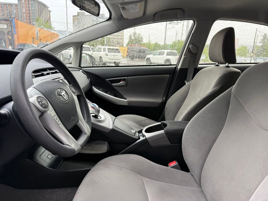 Used 2015 Toyota Prius Two FWD image 15