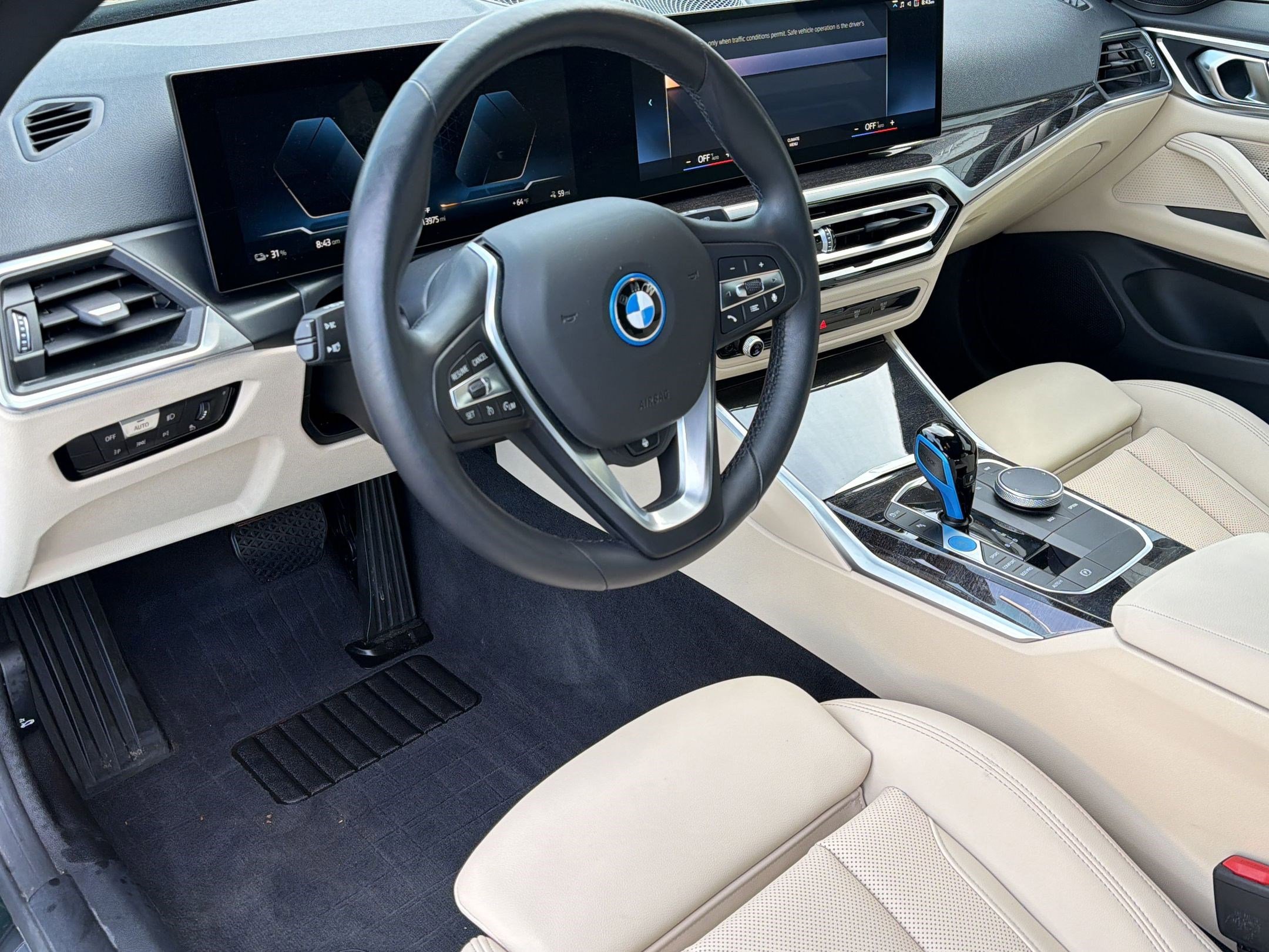 Certified 2023 BMW i4 eDrive35 w/ Premium Package image 4