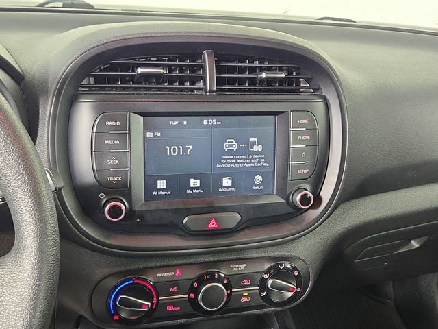 Certified 2021 Kia Soul S image 16