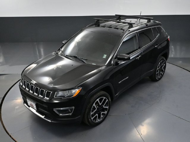 Used 2017 Jeep Compass Limited w/ Navigation Group AWD/4WD image 48