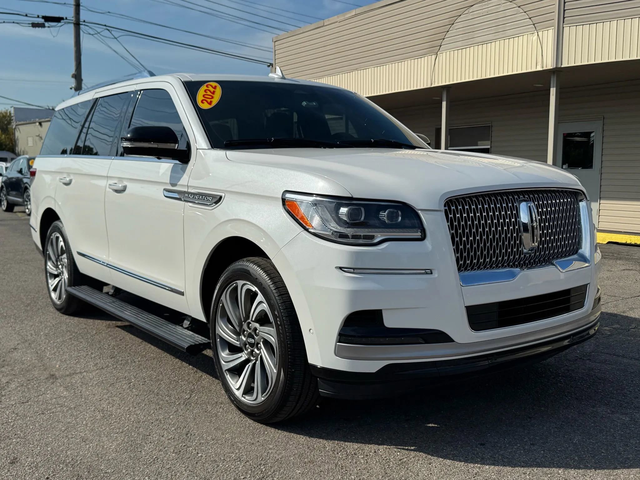 Used 2022 Lincoln Navigator Reserve image 4