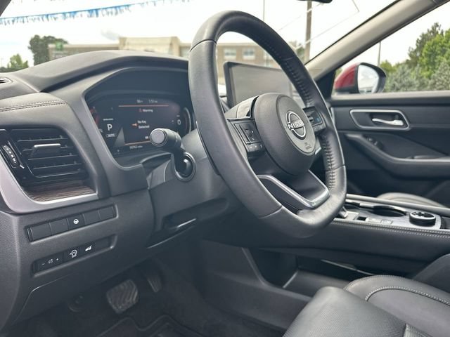 Used 2024 Nissan Rogue Platinum AWD/4WD image 10