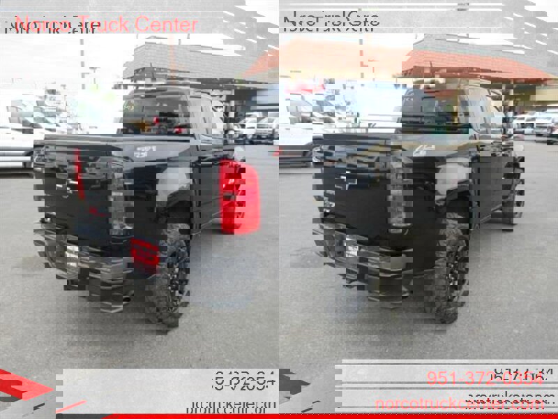 Used 2016 Chevrolet Colorado Z71 w/ Z71 Midnight Edition image 7