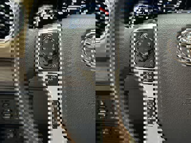 Used 2018 Toyota Tundra Limited image 17