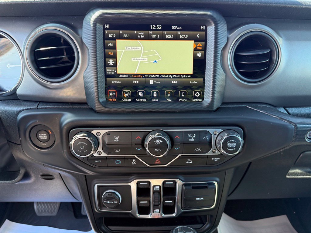 Used 2023 Jeep Wrangler Unlimited w/ Sun & Screen Package AWD/4WD image 25
