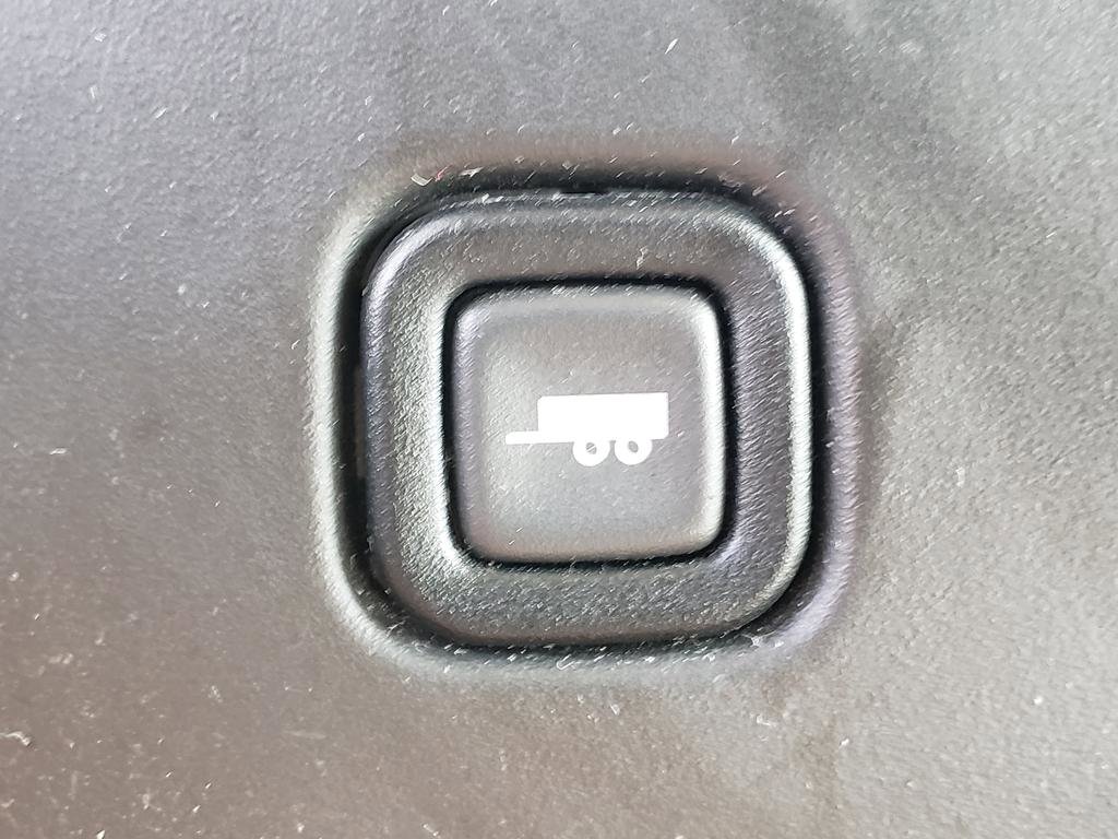 Used 2017 Chevrolet Express 2500 image 23