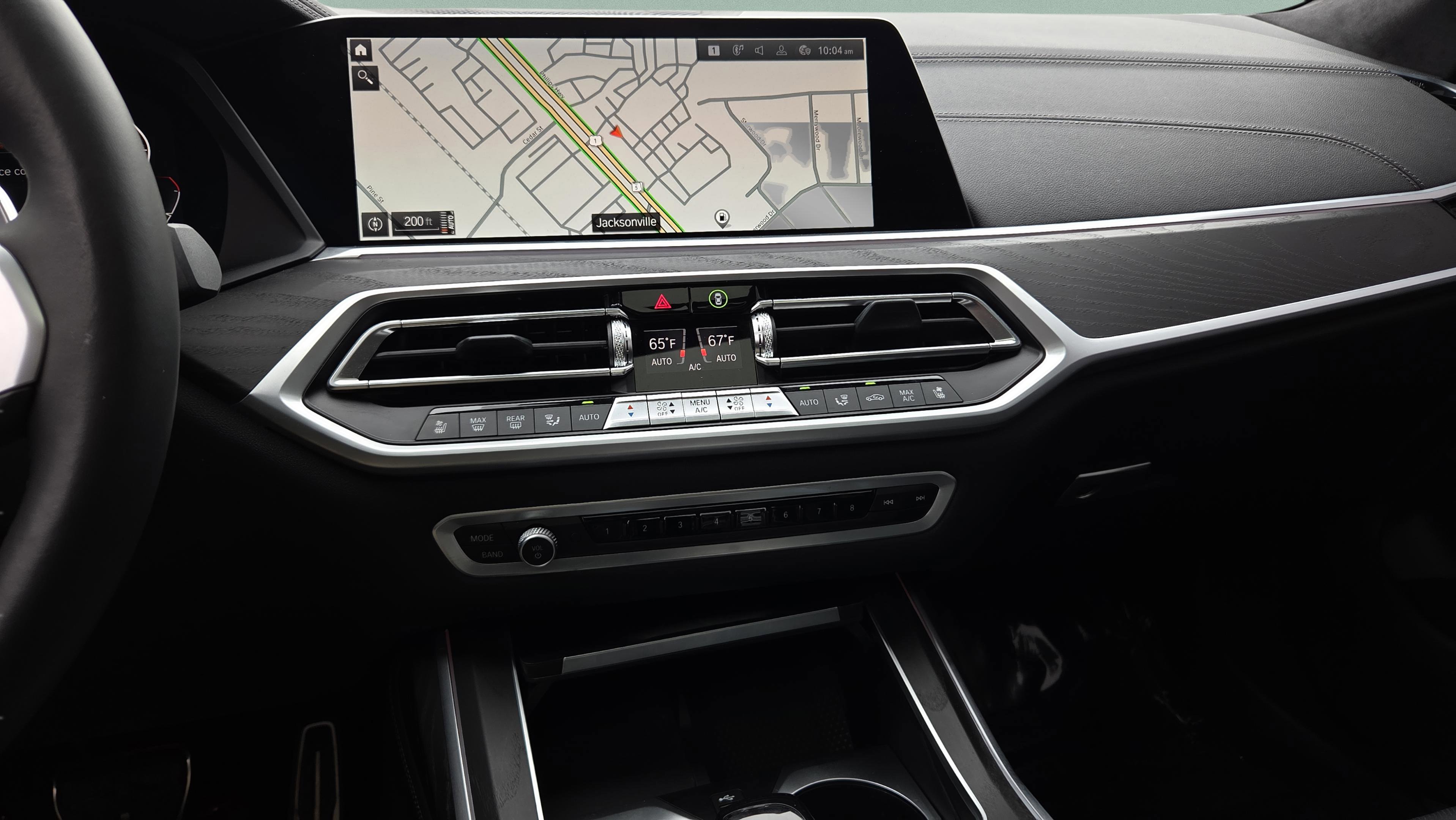 Used 2022 BMW X7 M50i w/ Luxury Seating Package image 21