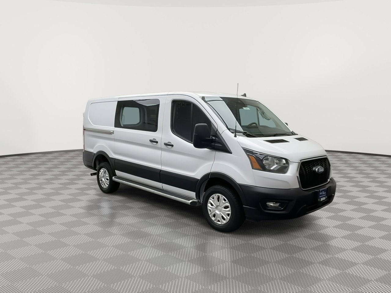 Certified 2025 Ford Transit 250 Low Roof w/ Exterior Upgrade Package RWD image 31