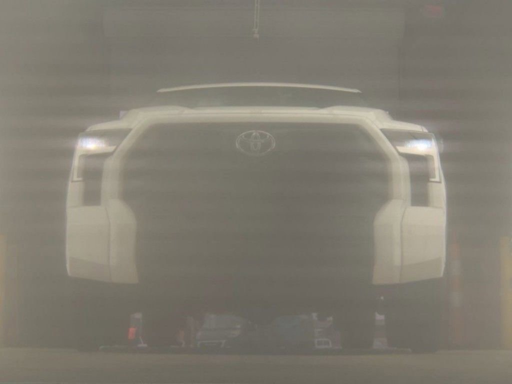 Used 2023 Toyota Tundra SR5 w/ SR5 Convenience Package image 16