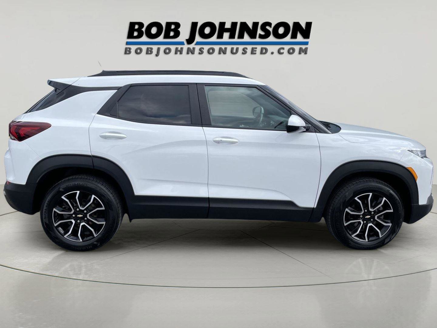 Used 2023 Chevrolet TrailBlazer ACTIV image 2