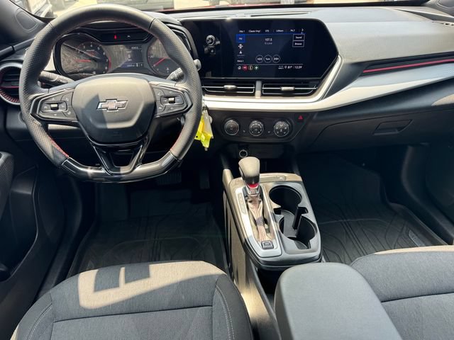 Certified 2024 Chevrolet Trax RS w/ Driver Confidence Package FWD image 13