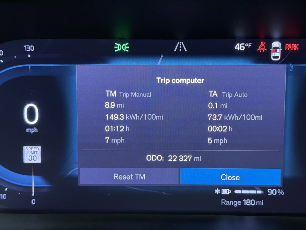 Used 2023 Volvo XC40 Recharge Ultimate image 9