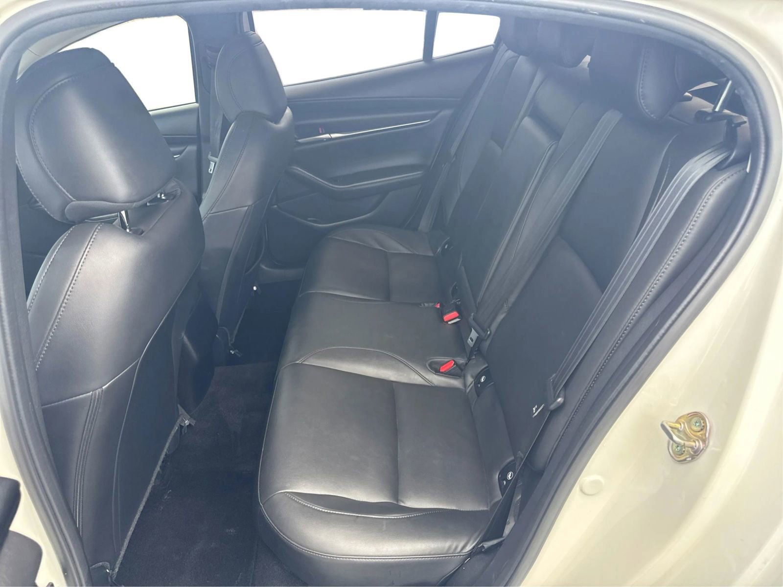 Used 2022 MAZDA MAZDA3 s FWD image 10