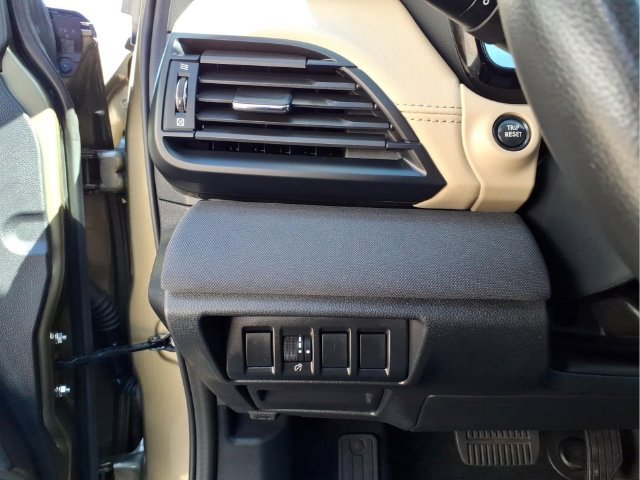 Used 2024 Subaru Outback Premium AWD/4WD image 14