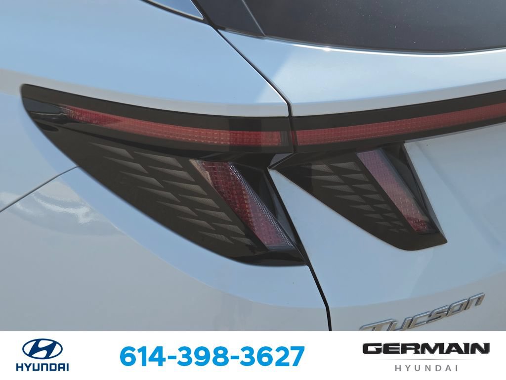 Used 2022 Hyundai Tucson SEL w/ Cargo Package AWD/4WD image 16