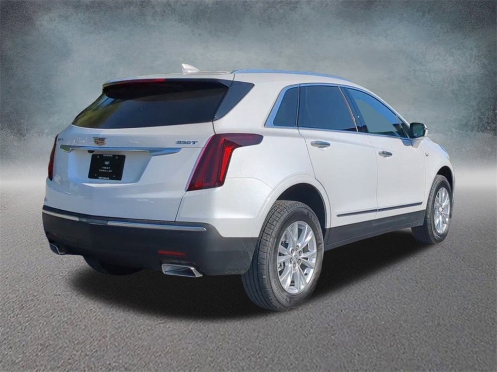 New 2025 Cadillac XT5 Luxury image 4