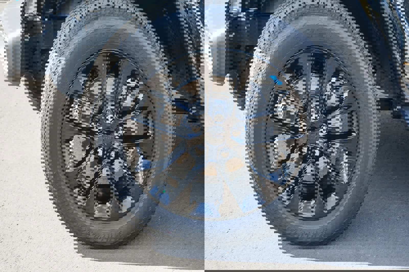 Used 2023 Jeep Wrangler Sahara image 9