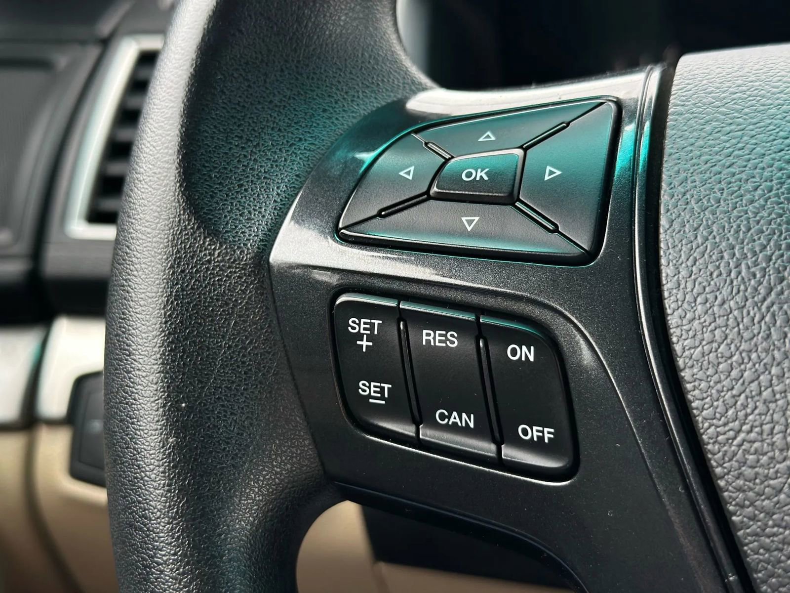 Used 2017 Ford Explorer 4WD image 28