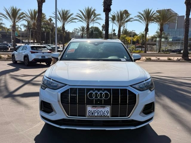 Used 2021 Audi Q3 2.0T Premium w/ Convenience Package AWD/4WD image 3