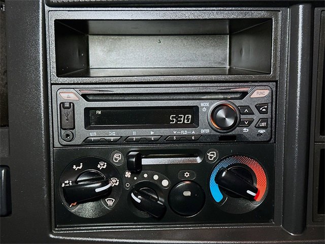 Used 2024 Isuzu NPR image 12