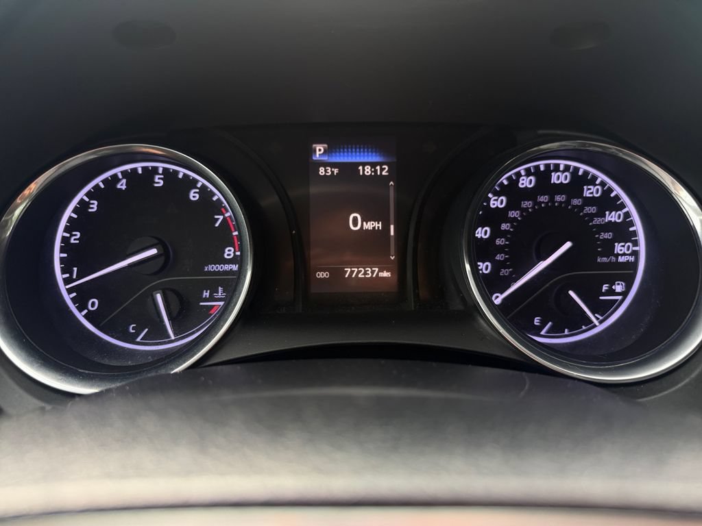 Used 2019 Toyota Camry SE FWD image 21