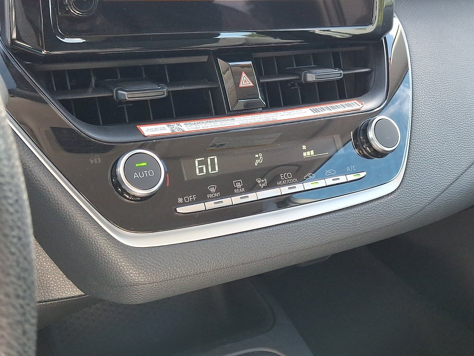 Used 2025 Toyota Corolla LE FWD image 17
