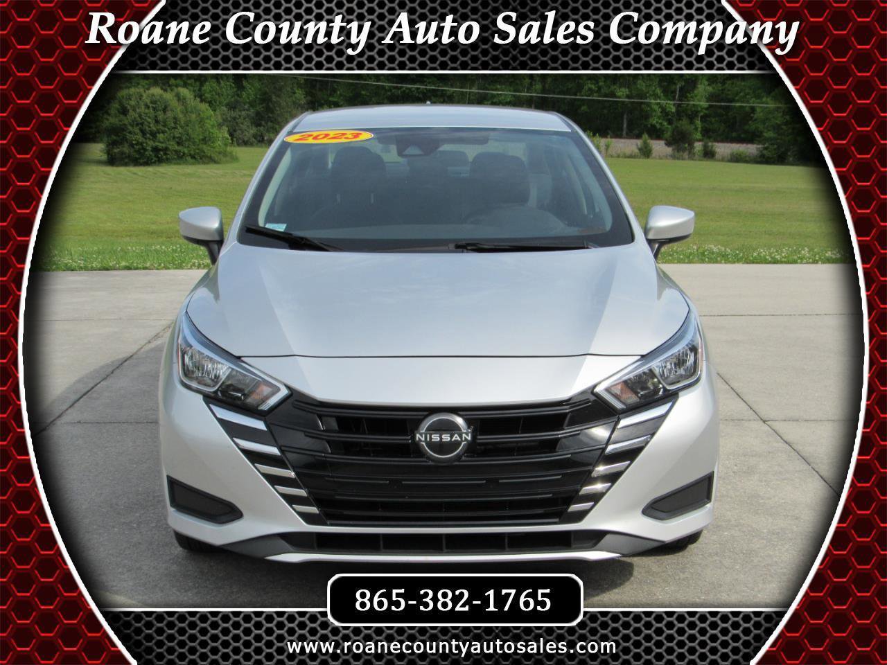 Used 2023 Nissan Versa SV FWD image 1