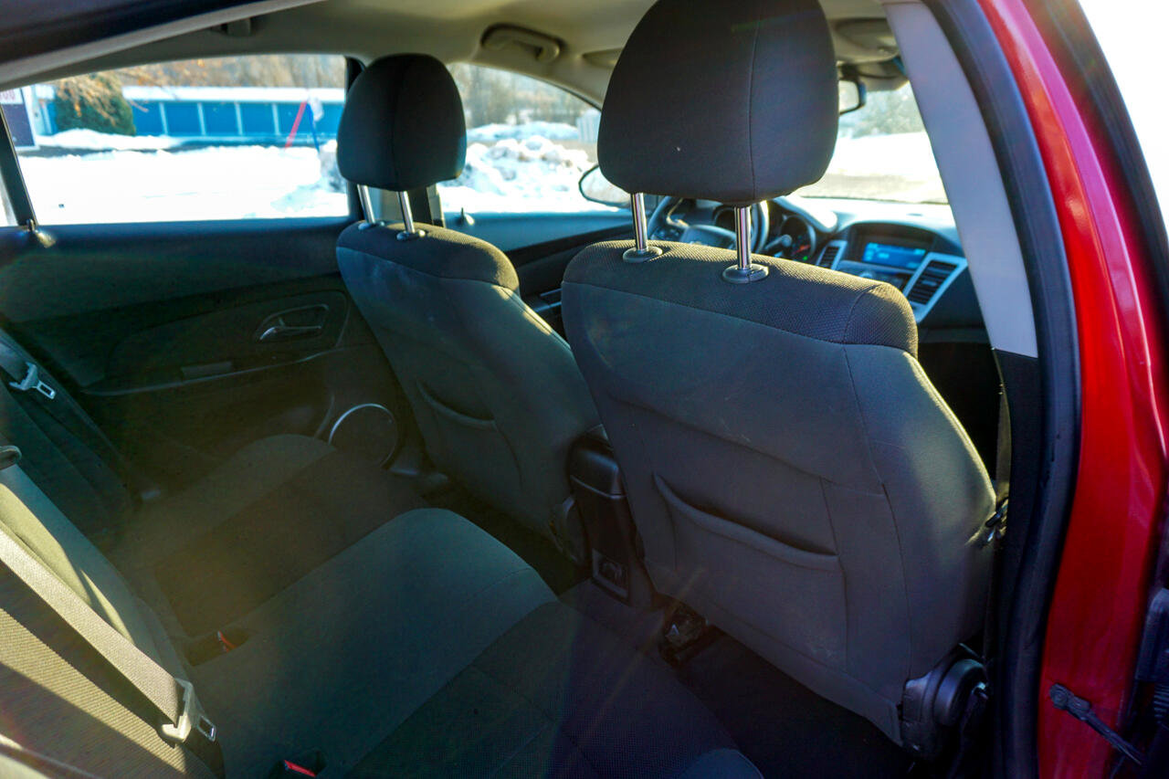 Used 2011 Chevrolet Cruze LT image 20