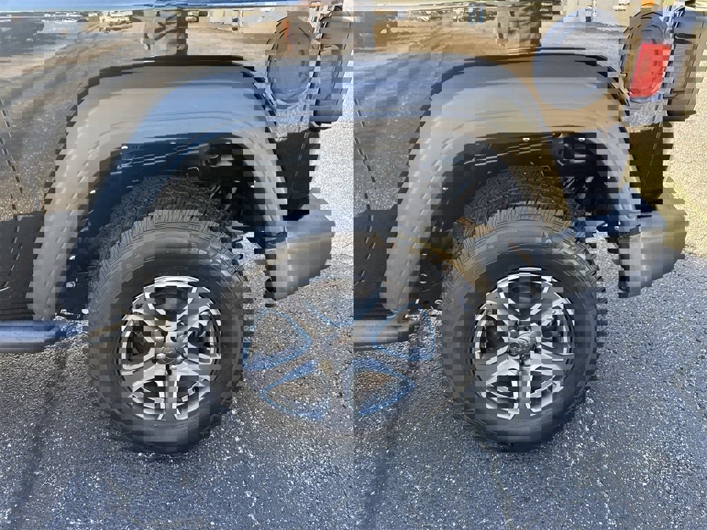 Used 2022 Jeep Wrangler Sport S image 6