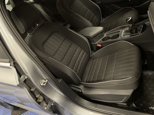 Used 2023 Volkswagen Jetta Sport FWD image 24